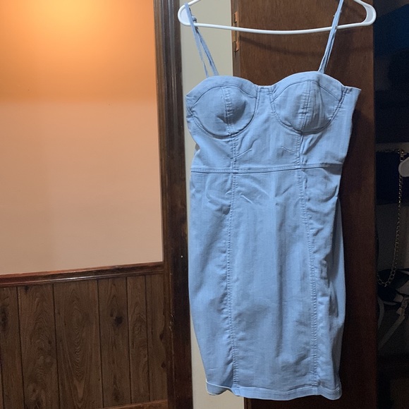 Jean dress - Picture 2 of 2